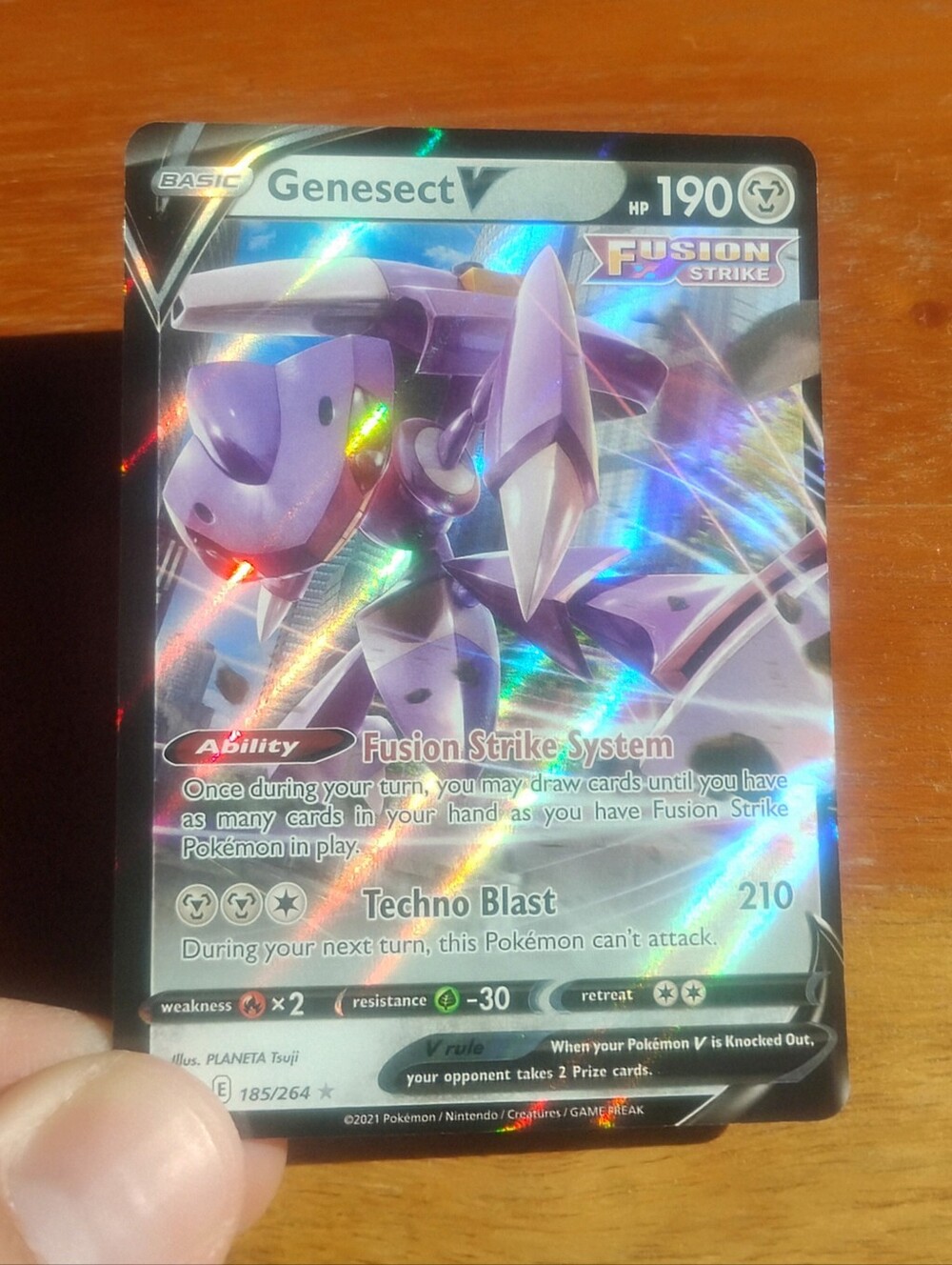NM 2021 Holo Ultra Rare Full Art Genesect V 185/264 Fusion Strike Pokemon Card